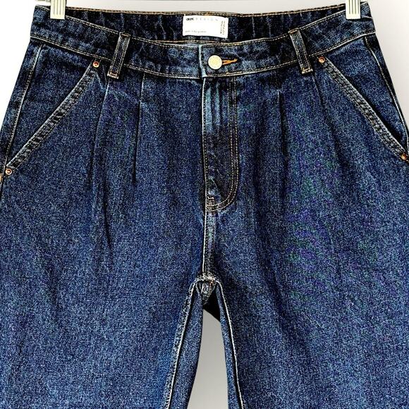 ASOS Design Double Pleats Tapered Leg Dark Blue Washed Jeans Men Size W31 - Picture 4 of 13